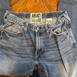 Ariat Men's Straight Jeans - Classic Denim
